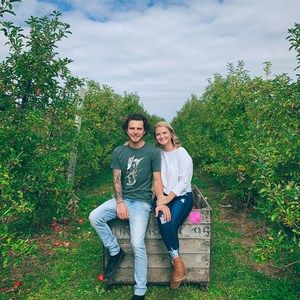 Meet your Posher, Ivona